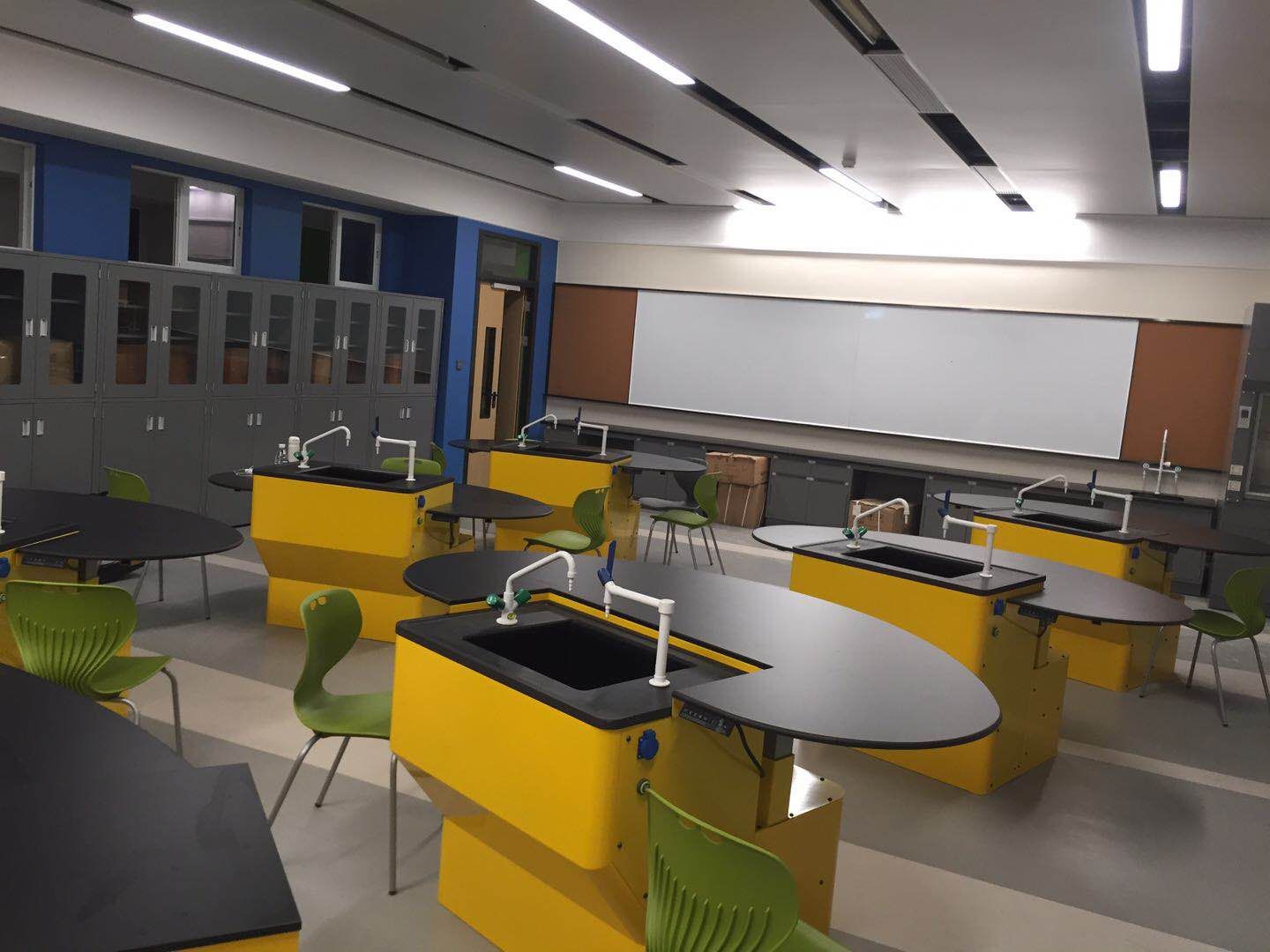 College Chemical Classroom Student Lab Table College Chemical Classroom Student Lab Table